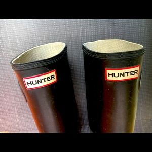 Black sz 8 Hunter rain boots